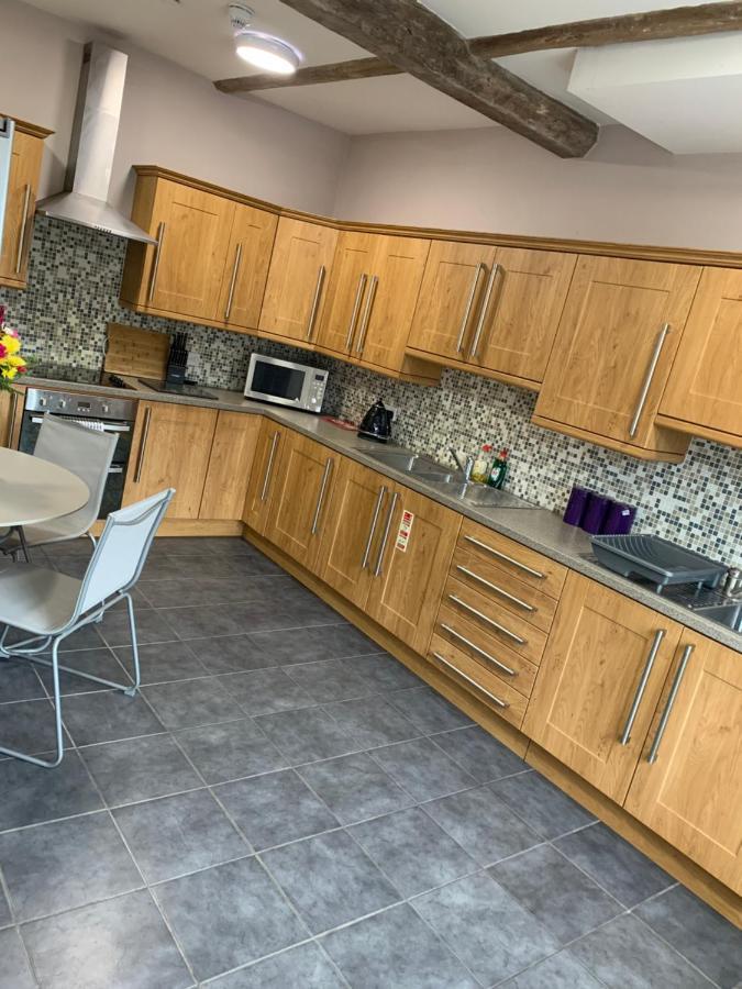 Studio Double. Own Bathroom, Shared Kitchen Bewdley Exterior foto