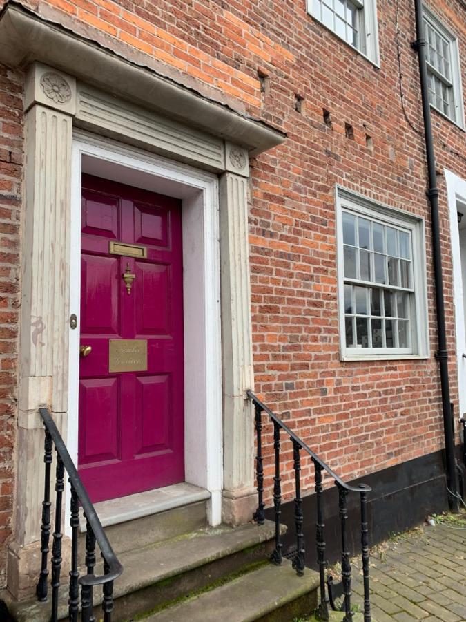 Studio Double. Own Bathroom, Shared Kitchen Bewdley Exterior foto