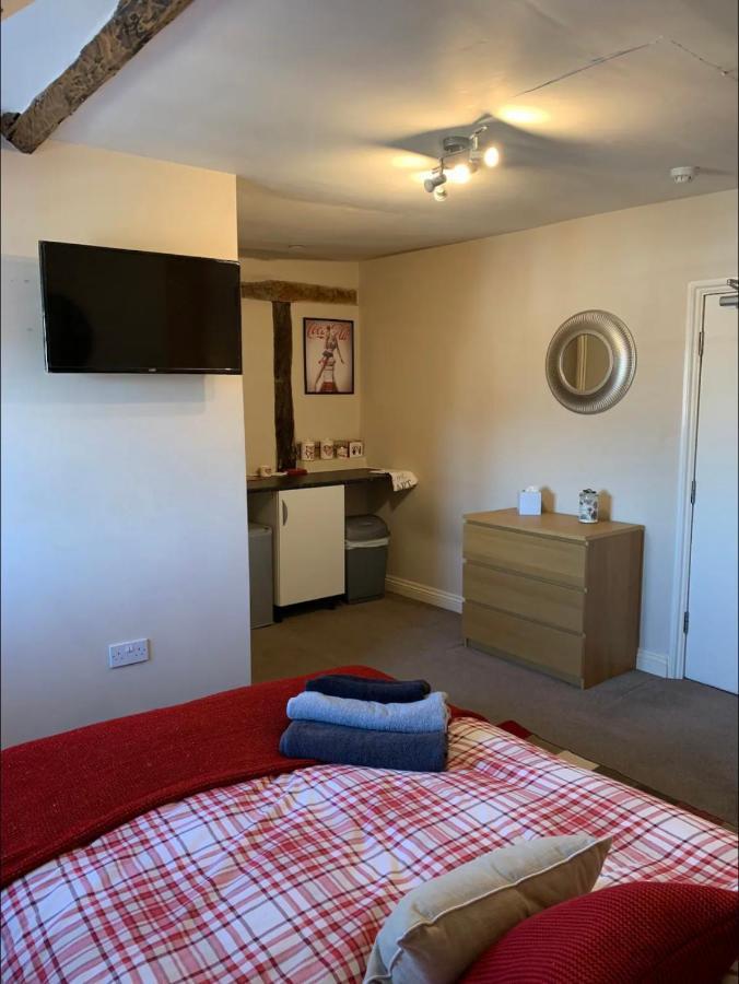 Studio Double. Own Bathroom, Shared Kitchen Bewdley Exterior foto